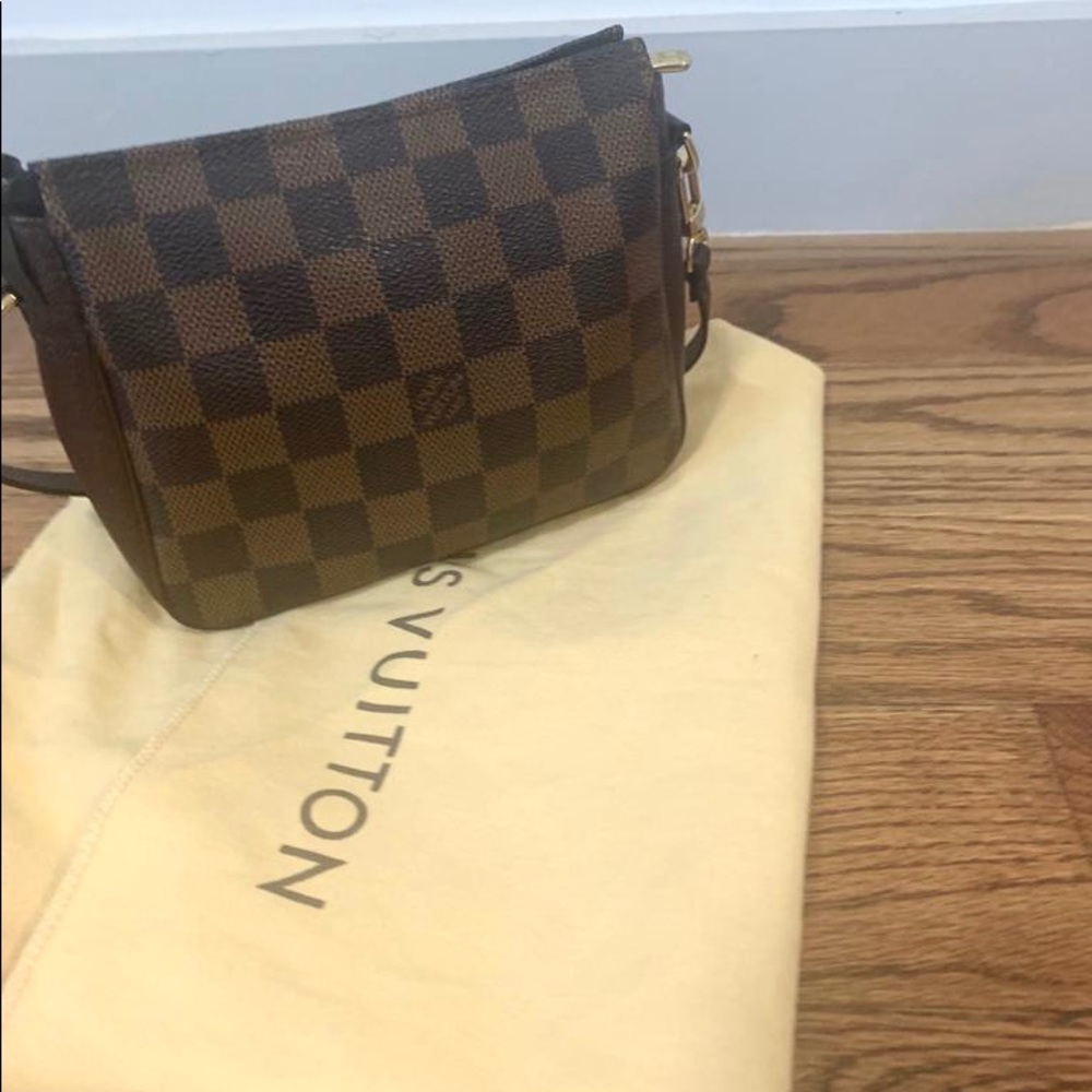 Authentic Louis Vuitton Mini Pochette